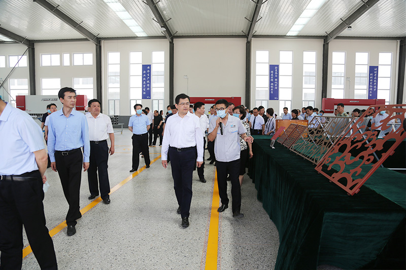 市委书记来公司观摩
